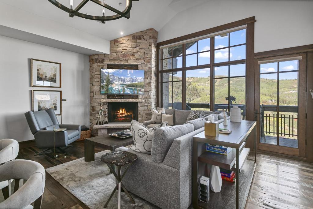 Empire Pass Apartment | Arrowleaf Lodge at Deer Valley Resort - Two Bedroom Residence #405
