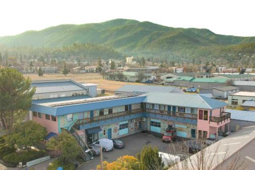 Ashland Hostel | Ashland Commons Hostel
