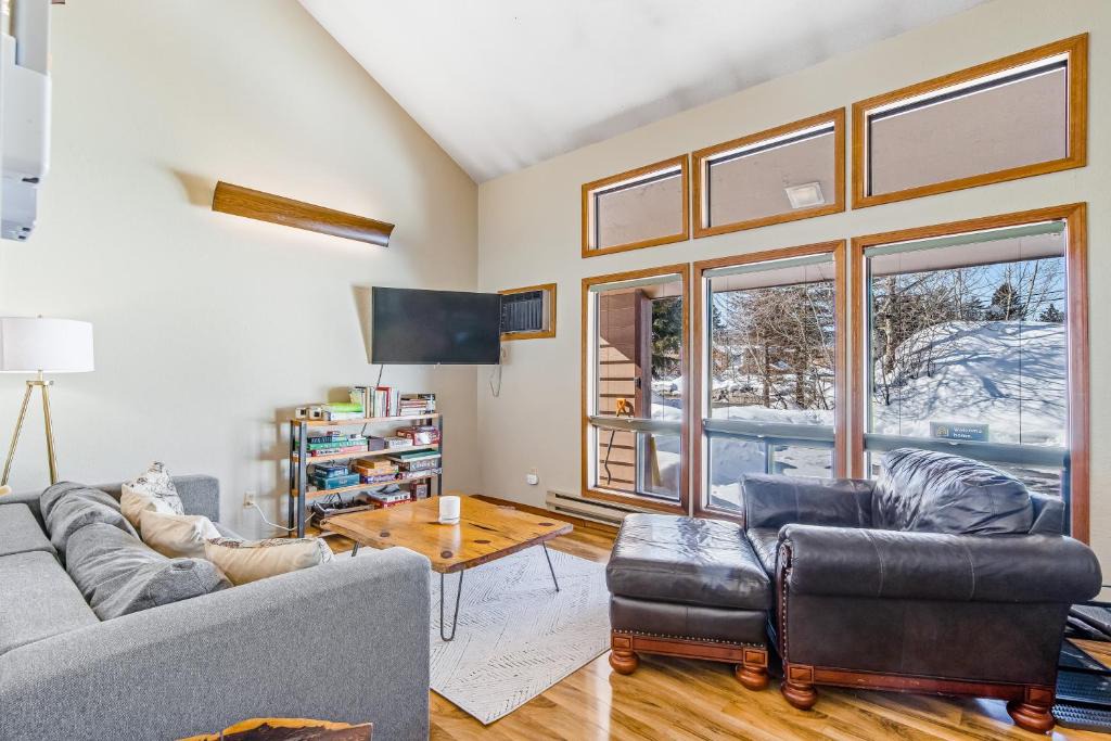 McCall Apartment | Aspen Village Condo #B-154