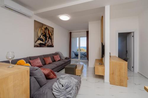 Utjeha House | Aurora Apartments with Pool