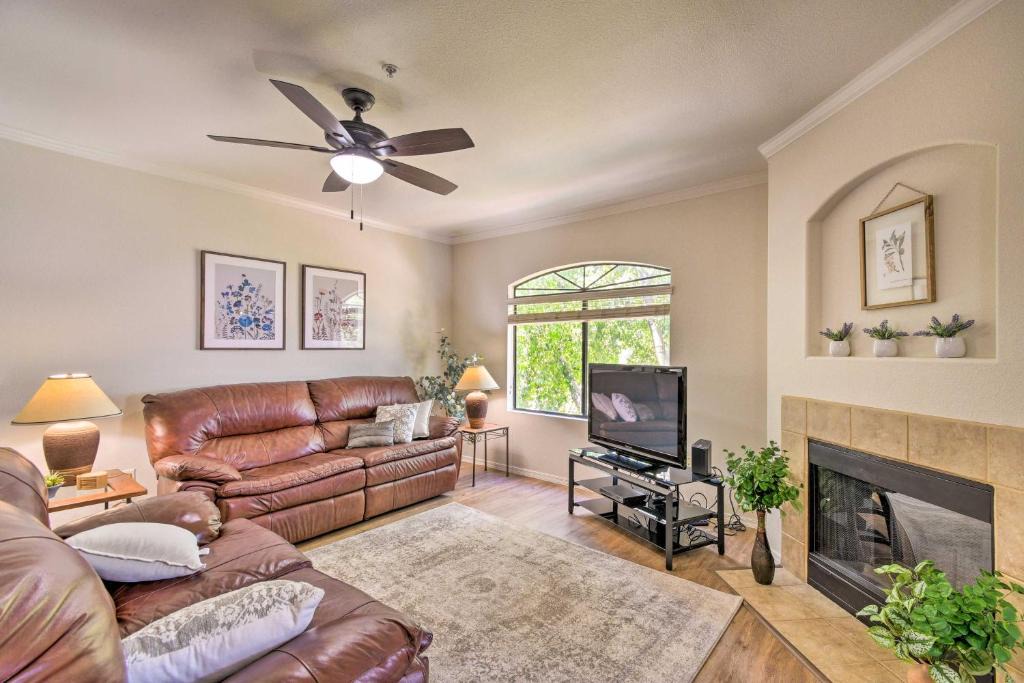North Scottsdale House | Balcony + Pools! Snowbird Retreat in Scottsdale