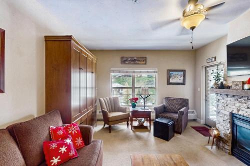 Silvercreek Apartment | Base Camp One 413