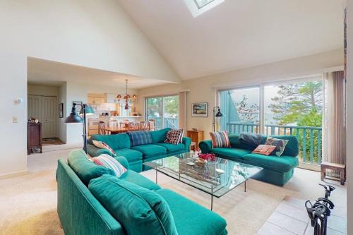 Glen Arbor House | Beach Walk 22