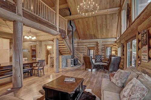 Breckenridge House | Bear Cabin