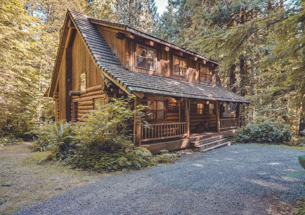 Welches House | Bear Den Log Cabin - Meredith Lodging