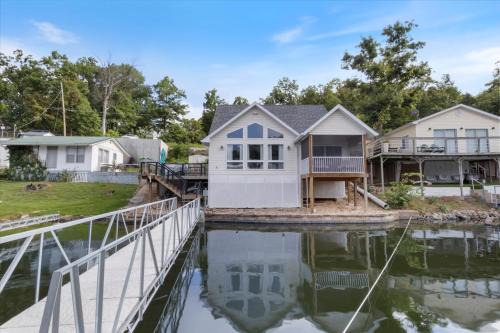 Rocky Mount House | Beautiful Lake Front Home with Private Dock In Lick Branch Cove