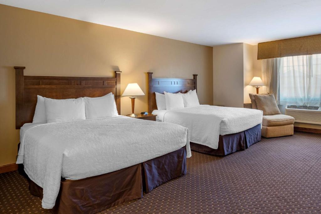 West Yellowstone Hotel | Best Western Desert Inn