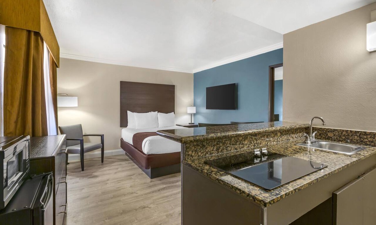 Casas Adobes Hotel | Best Western InnSuites Tucson Foothills Hotel & Suites