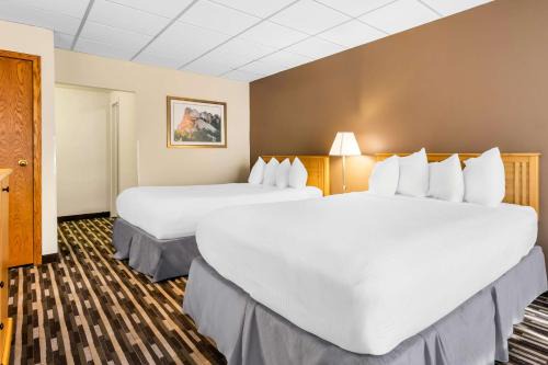 Chamberlain Hotel | Best Western Lee's Motor Inn