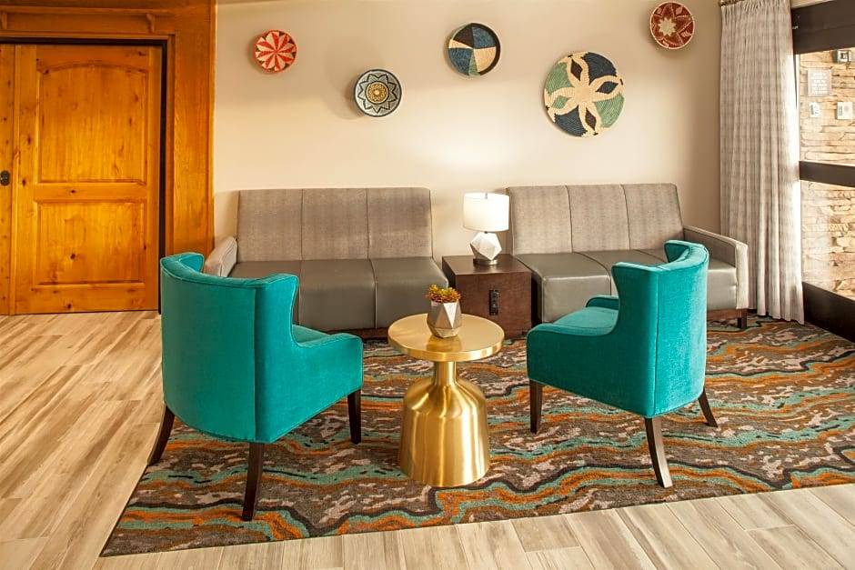 Sierra Vista Hotel | Best Western Plus Sun Canyon