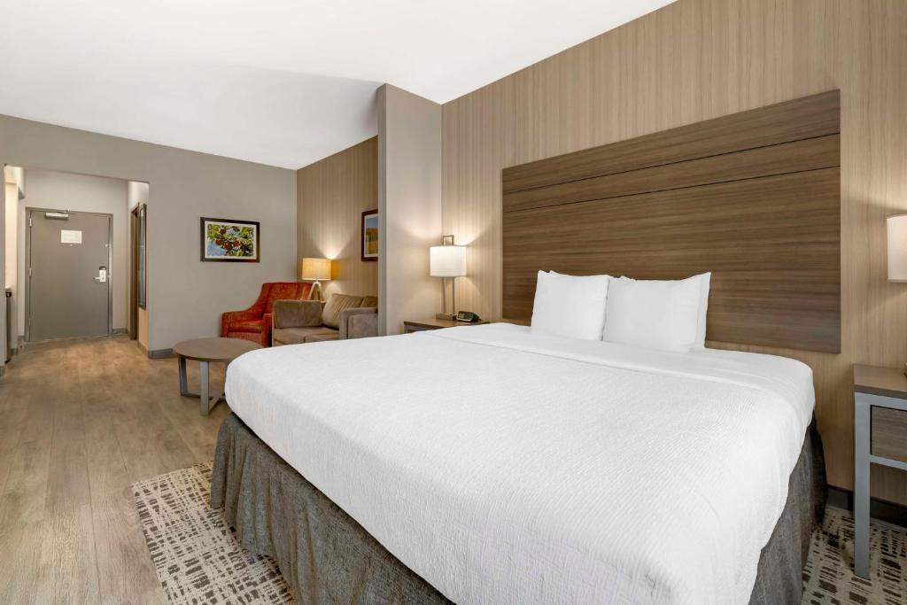 La Crescent Hotel | Best Western Plus LaCrescent - LaCrosse