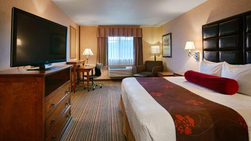 La Grande Hotel | Best Western Plus Rama Inn & Suites