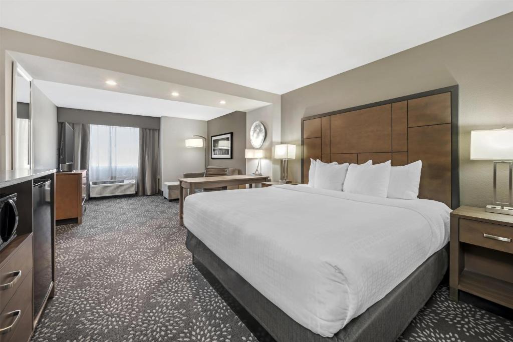 North Spokane Hotel | Best Western Plus Spokane North