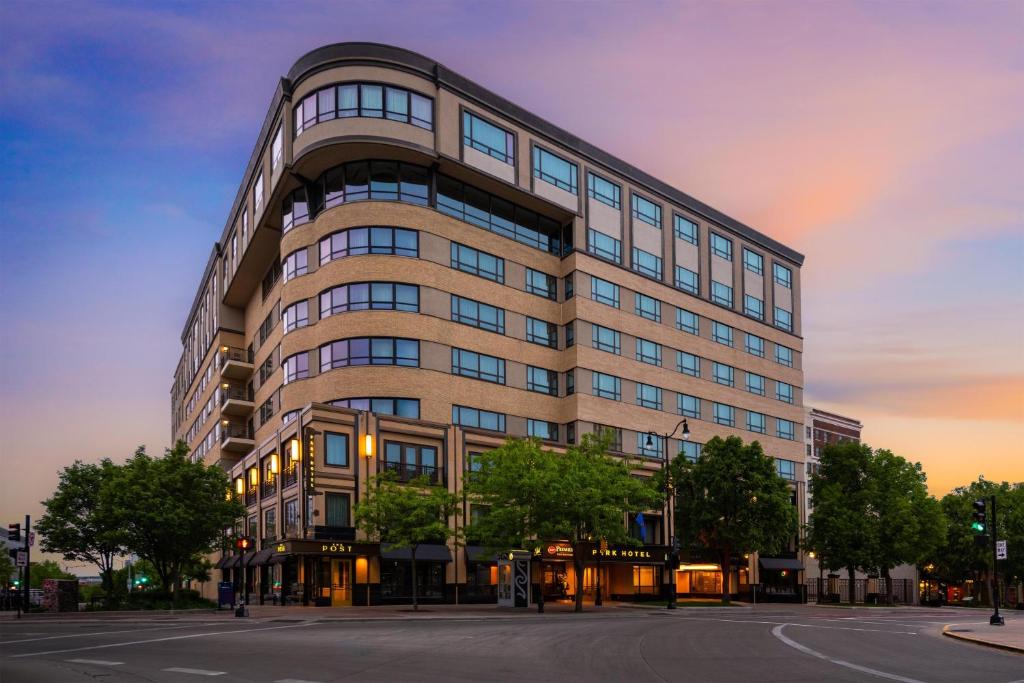 Madison Hotel | Best Western Premier Park Hotel