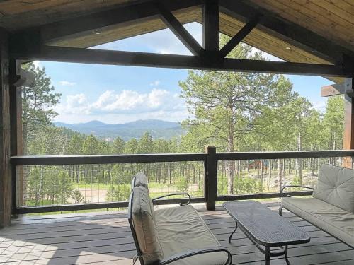 Hill City House | Bishop Mountain Lookout