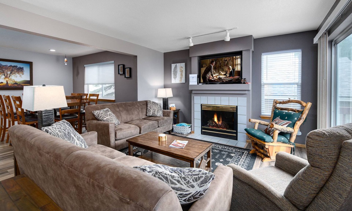 Frisco House | Blue Granite Off Main Townhome: Updated, Great Location