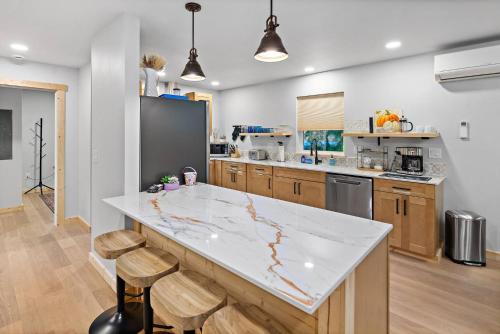 Paradise Estates House | Blue Paradise