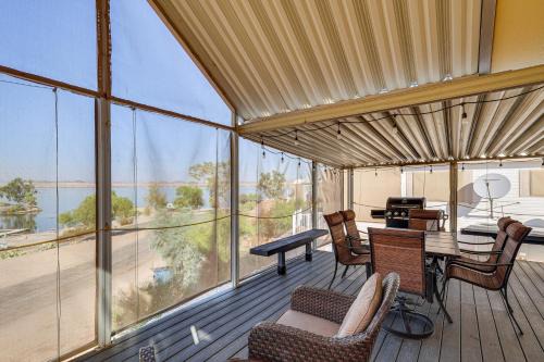 Lake Havasu City House | Boat Launch + Mtn Views: Lake Havasu Cabin