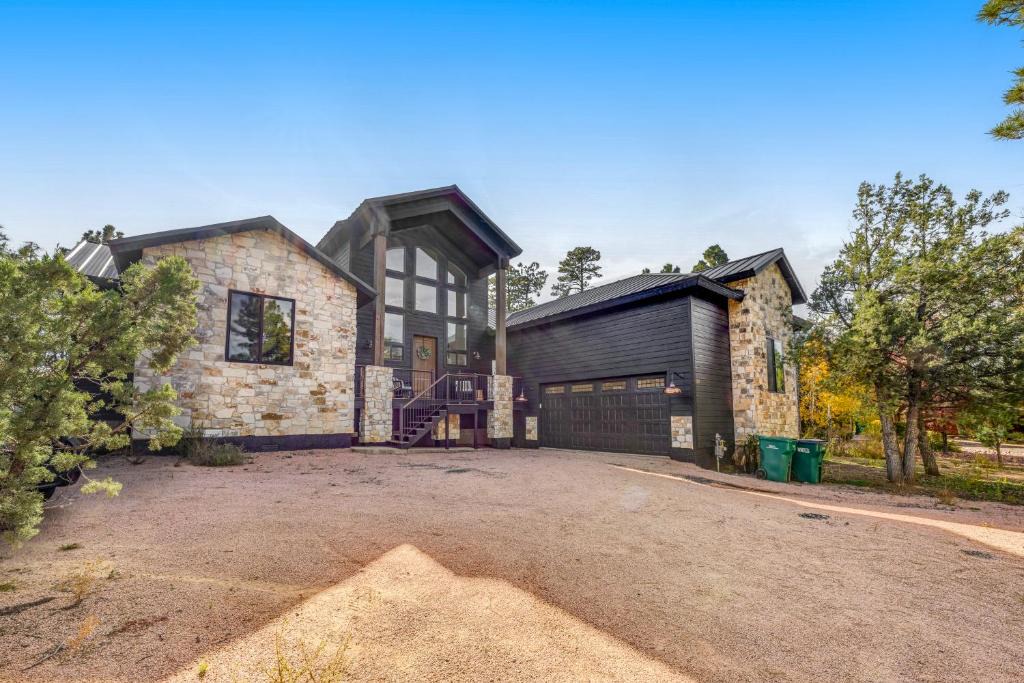 Torreon House | Box Elder Bungalow
