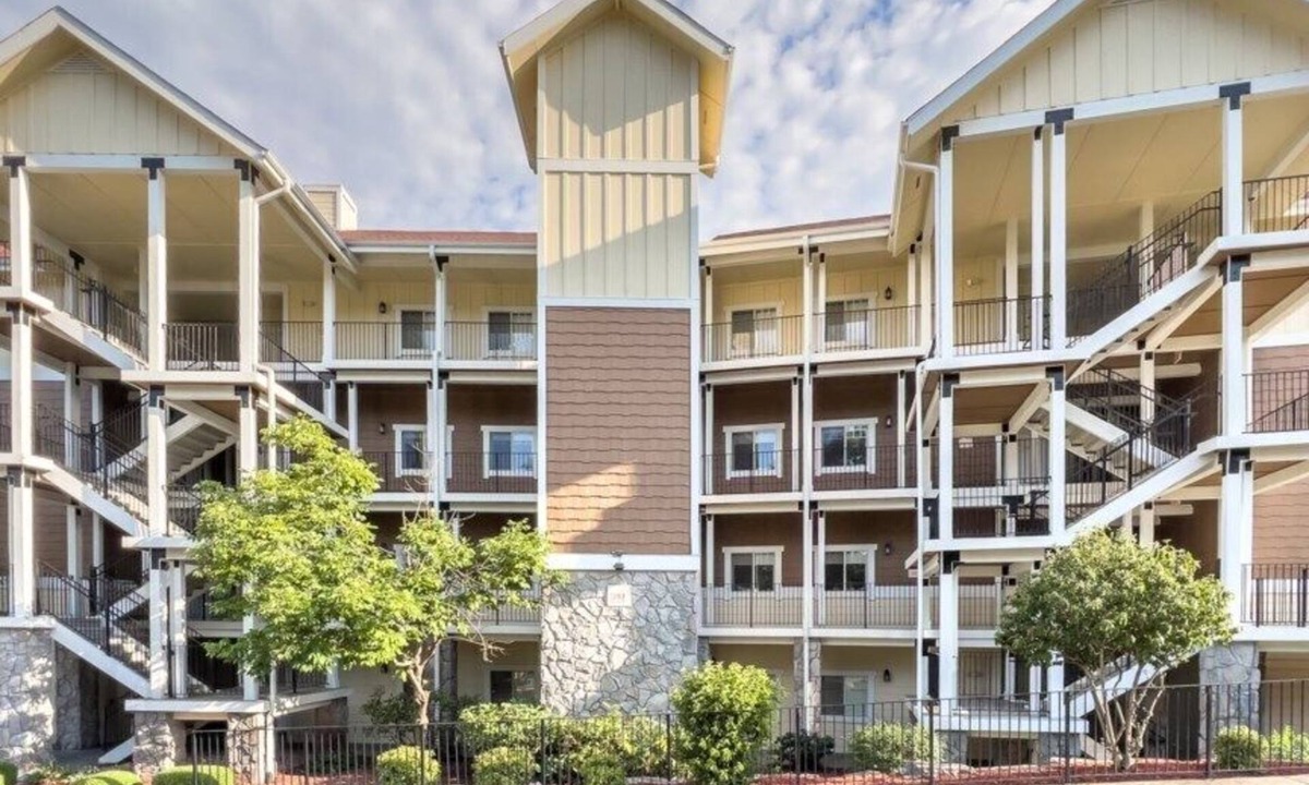 Table Rock Condo | Branson | Pool & Mountains | 2BR Deluxe