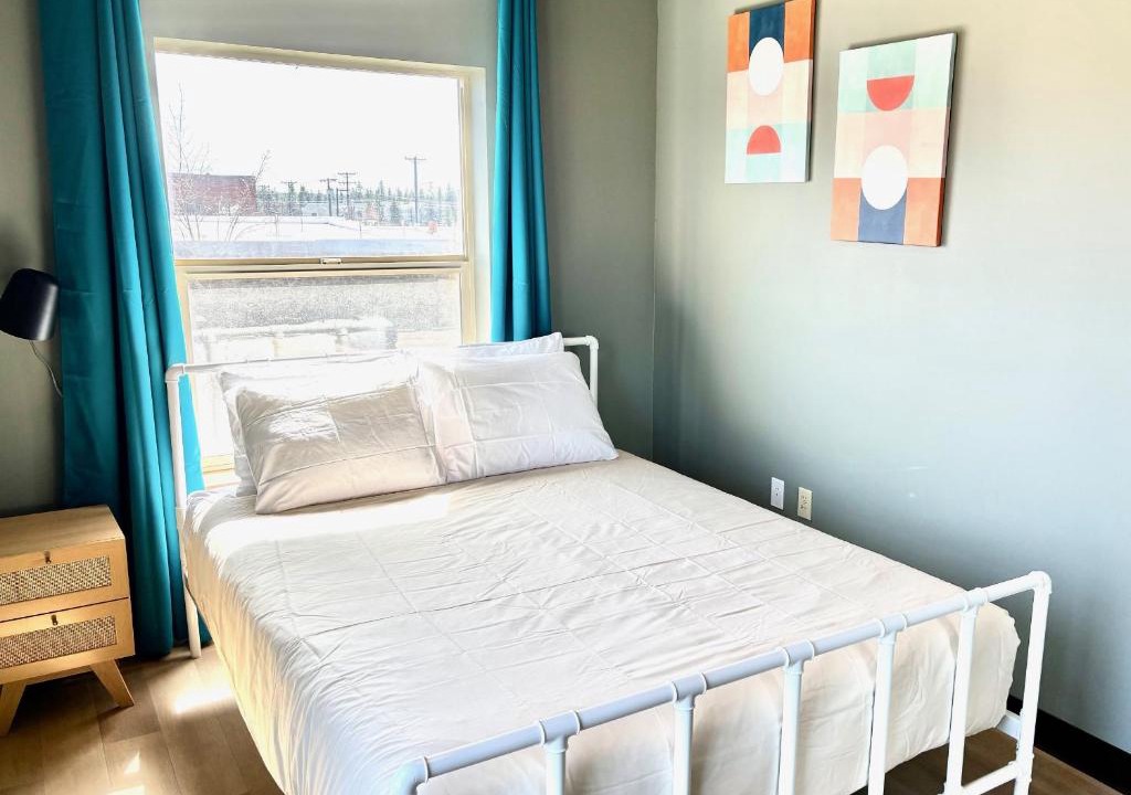Cheney Apartment | Brewster Hall