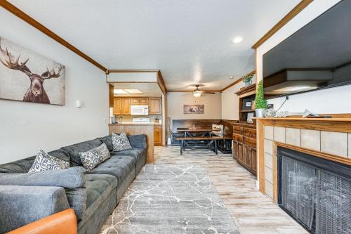 Brian Head House | Brian Head Condo w/Pool Access - Steps to Resort!