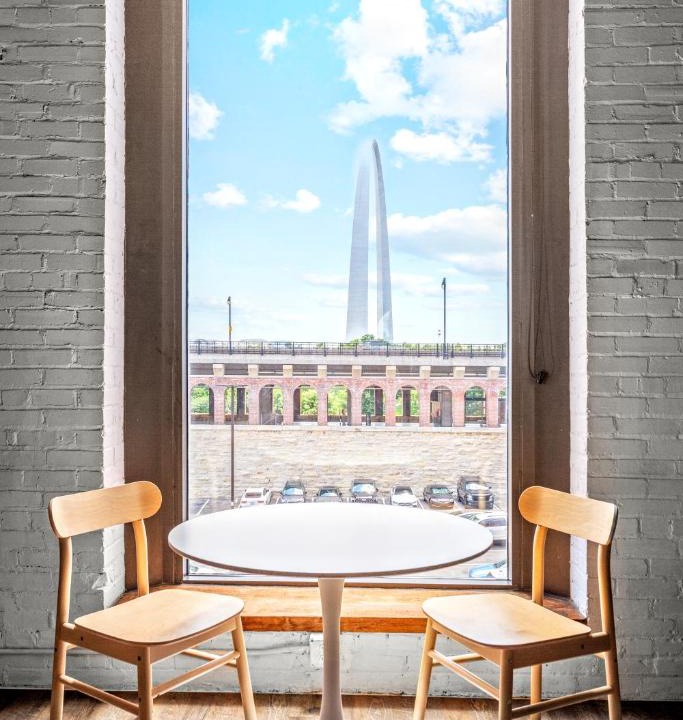Downtown St. Louis Apartment | Brick & Bed Riverfront Lofts, P 3H