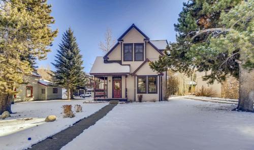 Historic District House | Brittany Place by Ski Country Resorts