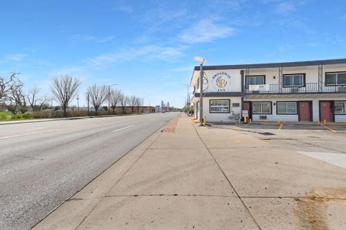 Council Bluffs Hotel | Broadway Inn