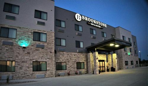 Fort Dodge Hotel | Brookstone Inn & Suites