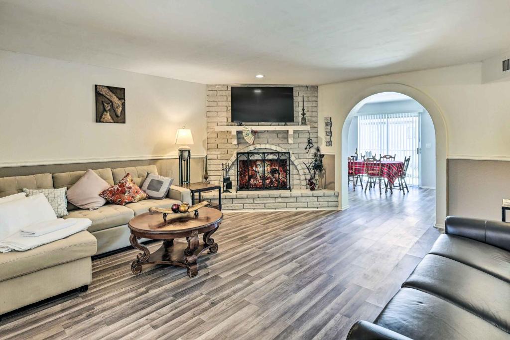 Holiday Shores House | Bullhead City Home - Near Colorado River!