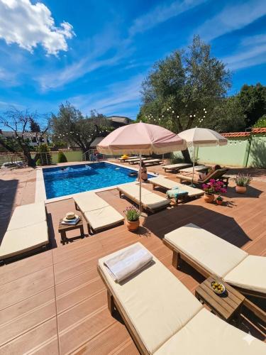 Dobra Voda Apartment | Button Aparthotel