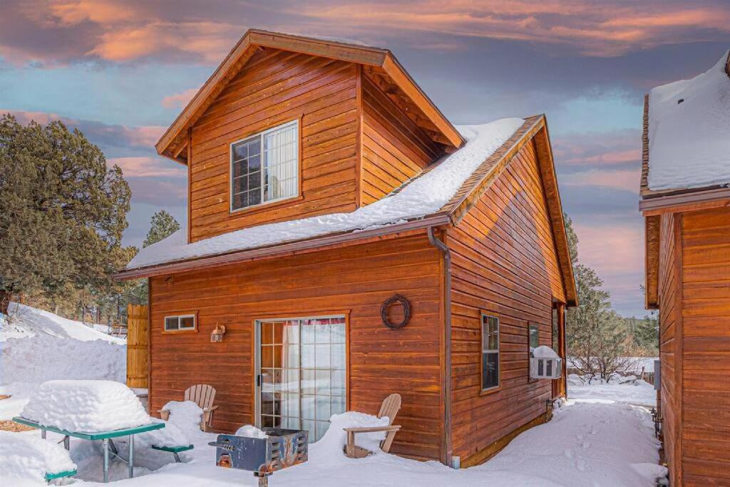 Christopher Creek Ski Chalet | Cabin#2 Elk Hallow - Pet Friendly - Sleeps 6 - Playground & Game Room