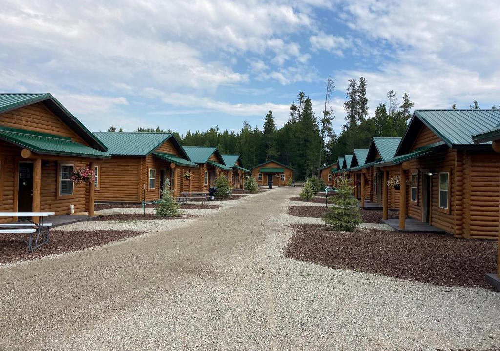 Island Park Cabin | Cabin Village