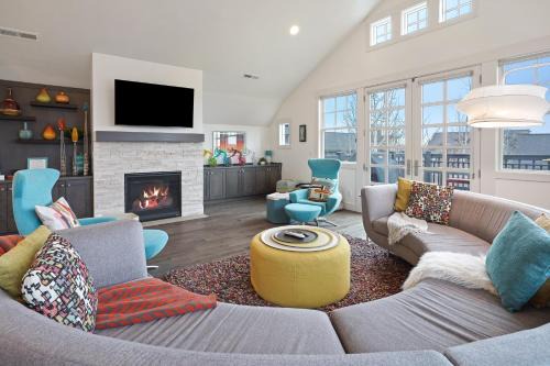 Bend House | Cairn Home Fire Pit on the Back Patio