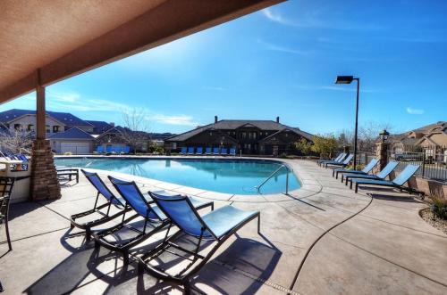 St. George House | Canyon Cove at Coral Ridge 4239 Golf Course, and Sand Hollow Reservoir