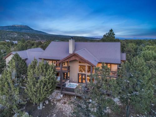 Zion National Park East Entrance House | Canyon Ridge Retreat, Adventure at your doorstep
