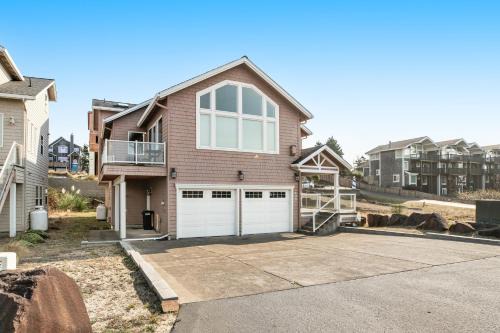 Oceanside House | Cape Crescent