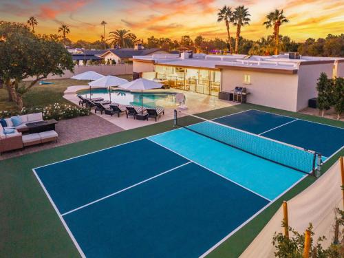 Buenavante House | Casa Brivada with Heated Pool Spa & Pickleball