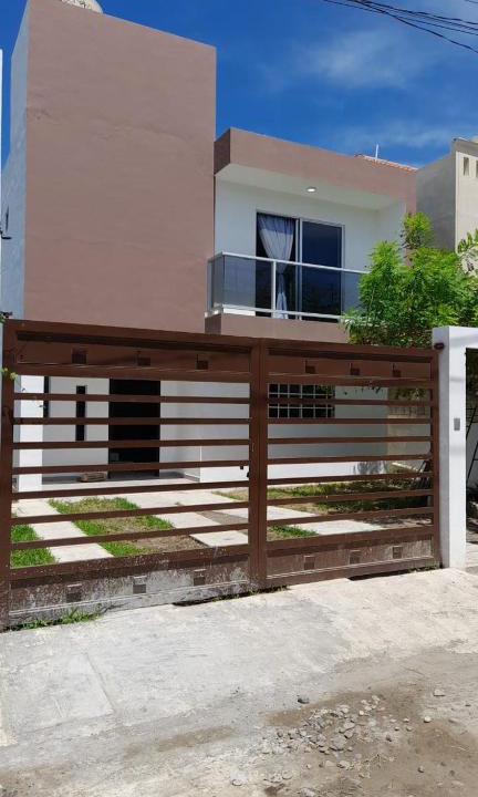 Tuxpan House | Casa con pequeña alberca