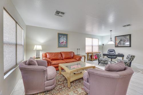 Casa Grande House | Casa Grande Home Near Golf, Dining & Shops!