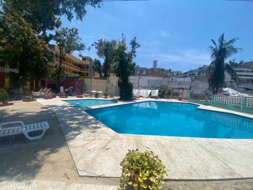 Las Playas Hotel | Casa Walton