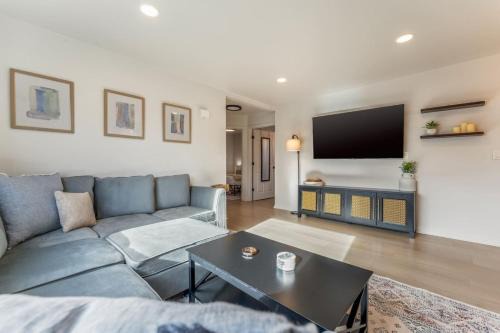 Chaffee Park House | Central Denver Hangout with Huge Backyard
