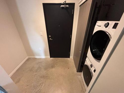 Downtown Des Moines Apartment | Charcoal Loft