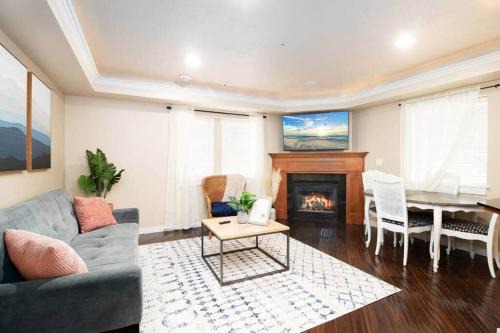 Lower Avenues Apartment | Charming 1Bdrm Extensive Cleaning Downtown SLC