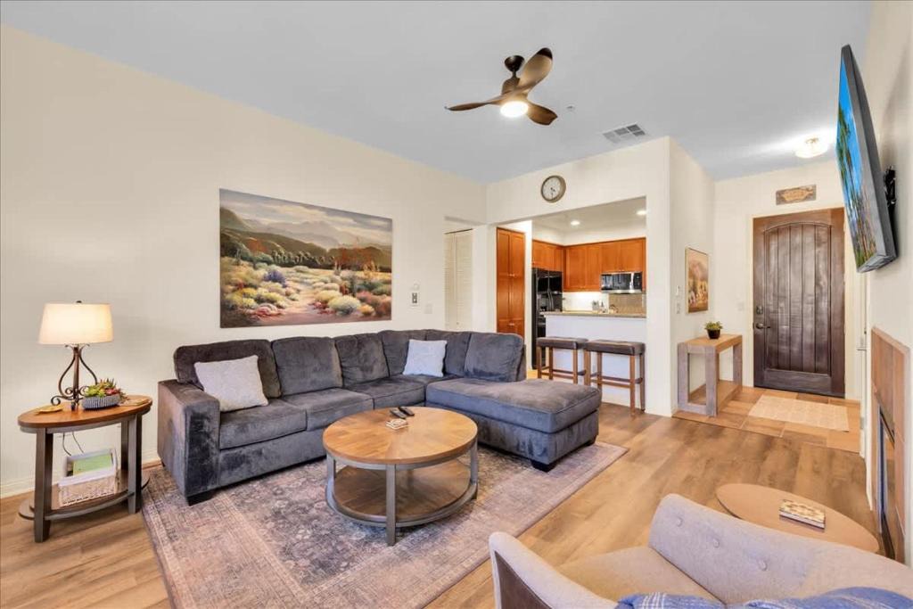 La Quinta Apartment | Charming Remodeled Legacy Villa #A