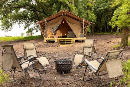 Currie Other | Charming Vineyard Glamping Tent with Wine Tastings near Lake Shetek in Currie, Minnesota