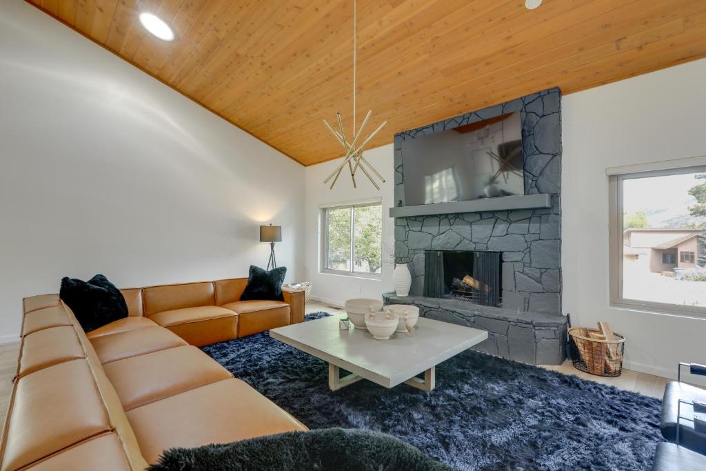 Flagstaff House | Chic Flagstaff Retreat with Fireplace and Patio!
