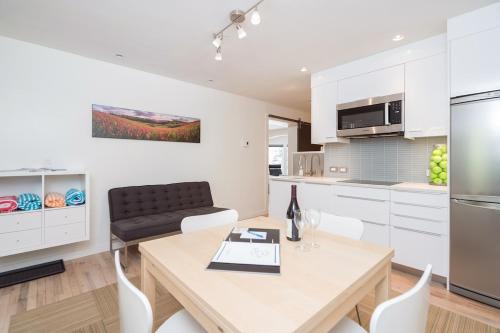 Telluride Apartment | Chic, Modern - Walk Anywhere Viking Lodge 206 condo