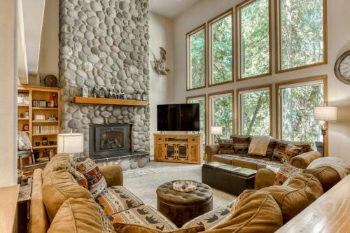 Welches House | Classic riverfront home with great views game room hot tub & modern cabin feel